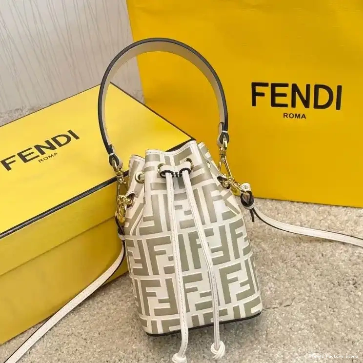 Motif Calf Bucket Tresor Bag Leather Mon Fendi White FF In Mini 0505